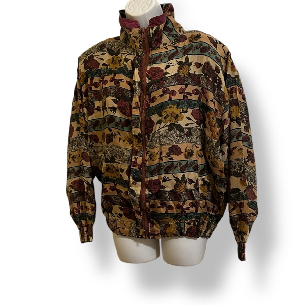 Details Sportswear Vintage Floral Patterned women’s lightweight Jacket